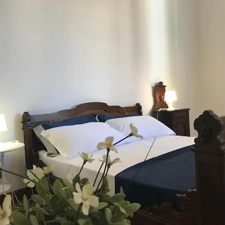 Aragona Pensión *